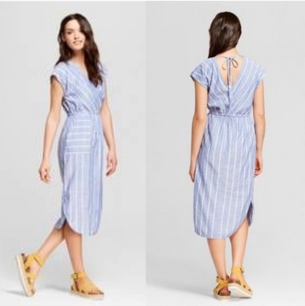 Universal Thread Blue And White Striped Dress Size XL